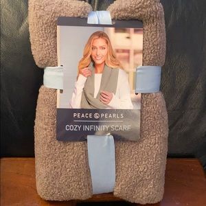 NWT Peace & Pearls Cozy Infinity Scarf